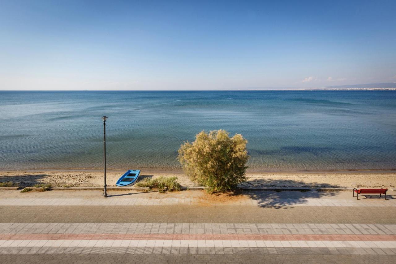 Metaxa Seafront Apartment Peraía 外观 照片